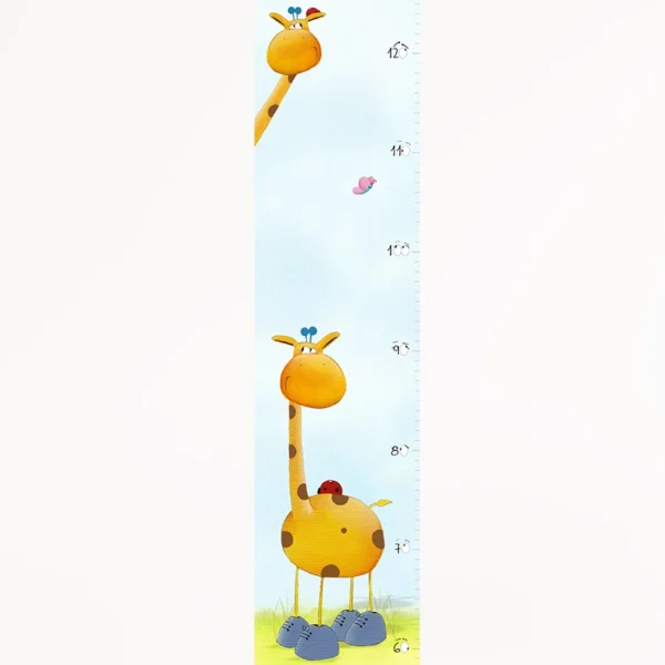 מקטע ממד גובה לילדים, בעיצוב ג'ירפות, עם ספרות שמעוצבות כעיניים