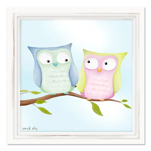 תמונת קנבס עם זוג ינשופים בצבעי פסטל על ענף, ברקע שמיים